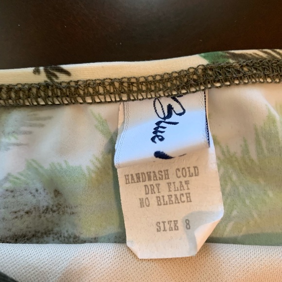 Bikini - Picture 4 of 4